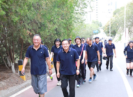 陶冶情操，激發(fā)活力——集團(tuán)舉辦主題黨日暨健步走活動(dòng)